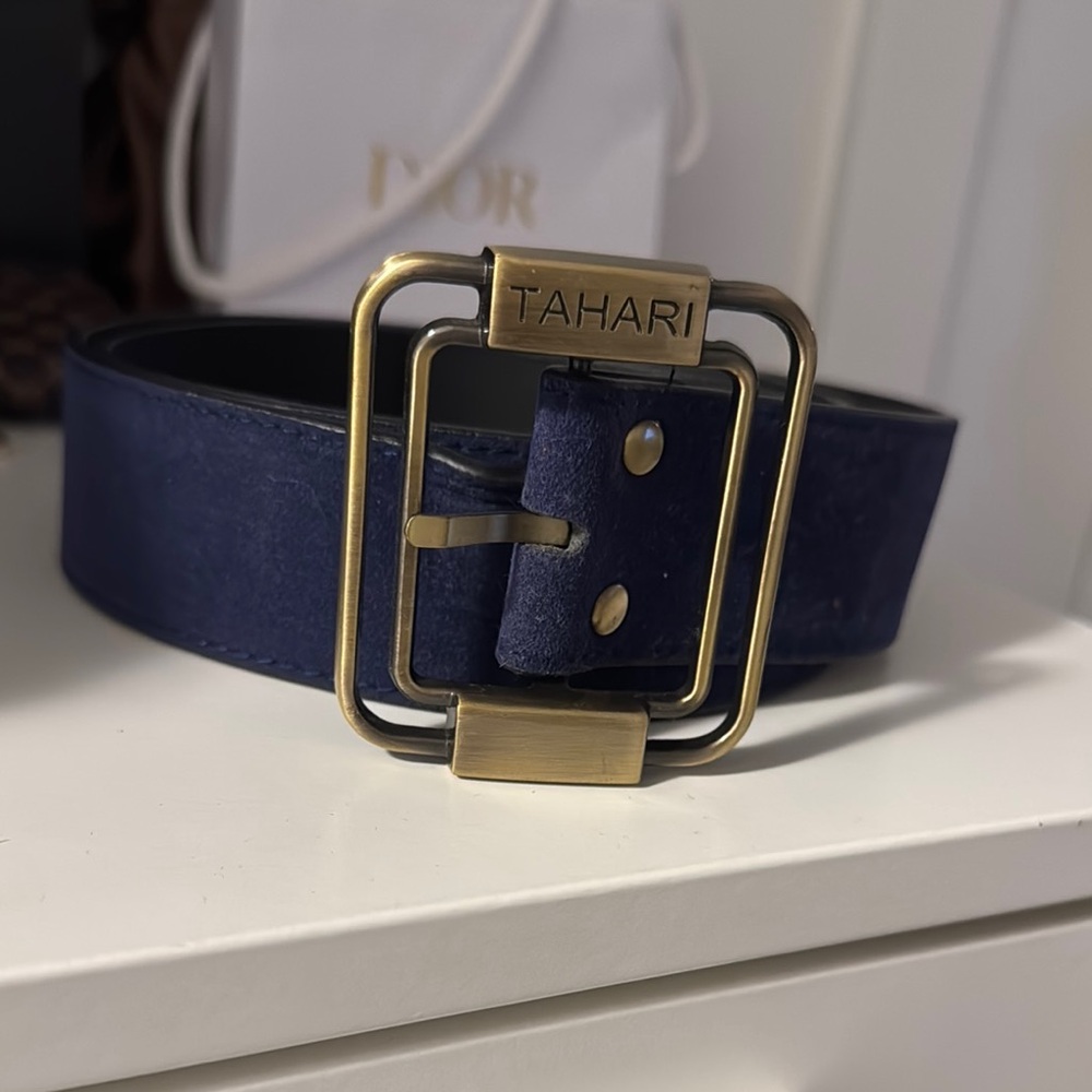 Tahari Ladies Blue Belt